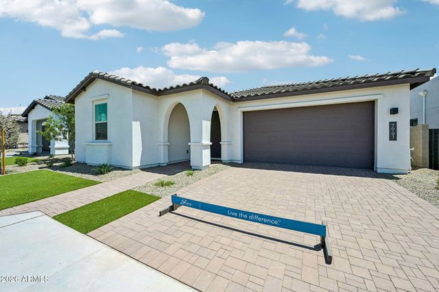 7961 W Loma Lane, Peoria, AZ 85345