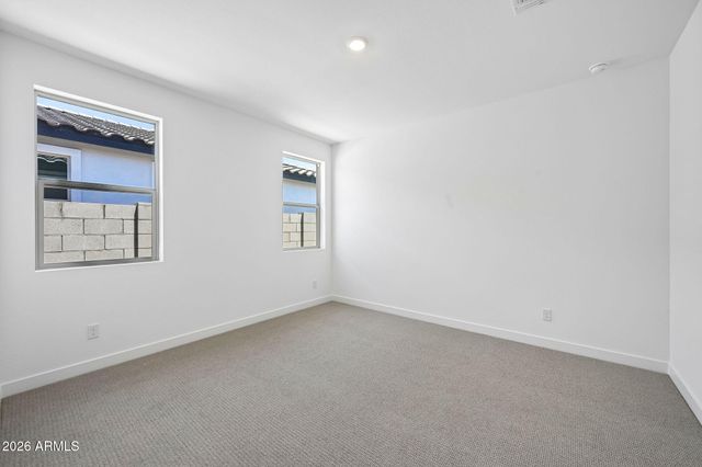 7961 W Loma Lane, Peoria, AZ 85345