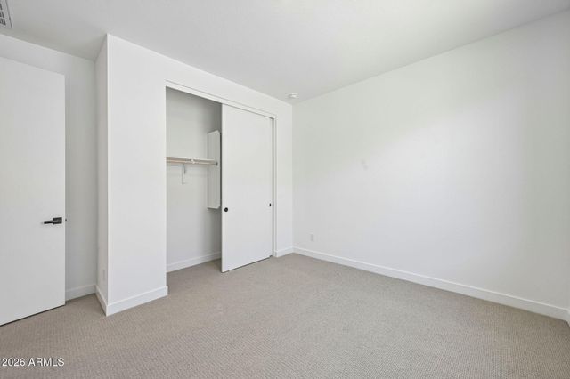 7961 W Loma Lane, Peoria, AZ 85345