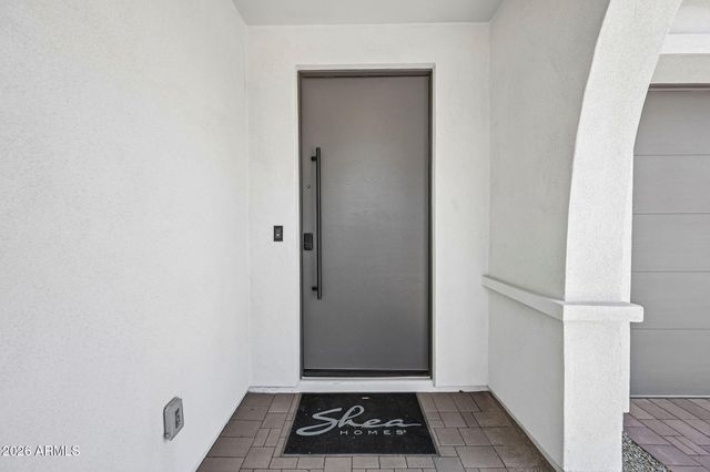 7961 W Loma Lane, Peoria, AZ 85345
