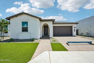 7961 W Loma Lane, Peoria, AZ 85345
