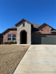7416 N 155th Avenue E, Owasso, OK 74055