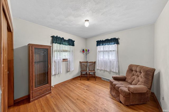 29174 Kauffman Street, Elkhart, IN 46517