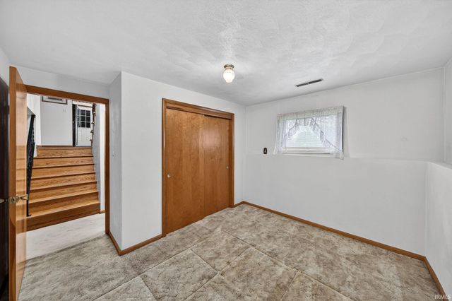 29174 Kauffman Street, Elkhart, IN 46517