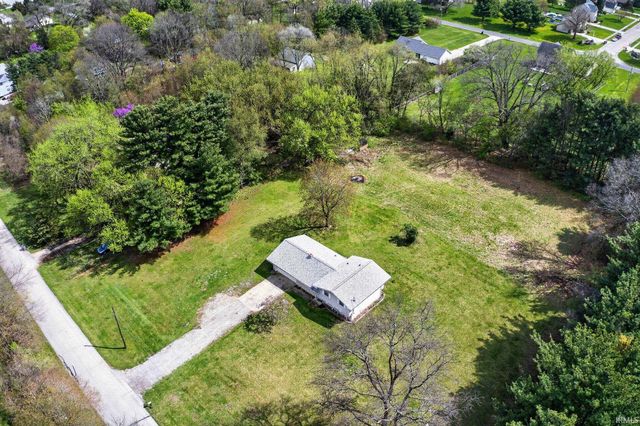 29174 Kauffman Street, Elkhart, IN 46517