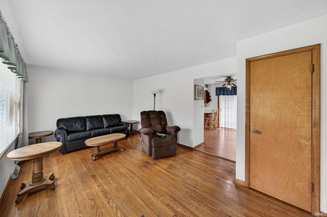 29174 Kauffman Street, Elkhart, IN 46517