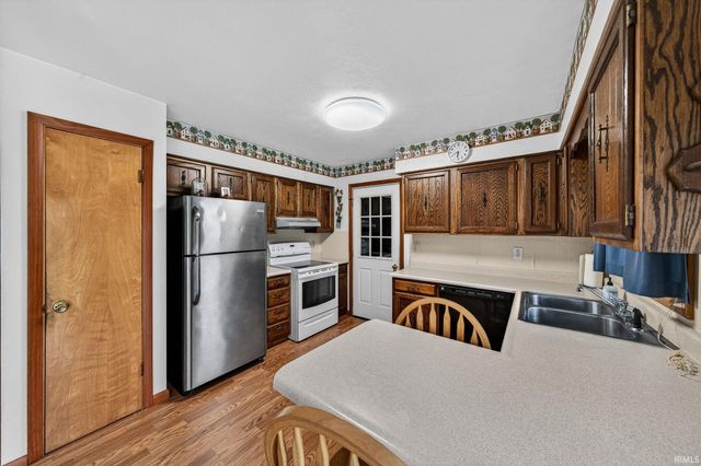 29174 Kauffman Street, Elkhart, IN 46517