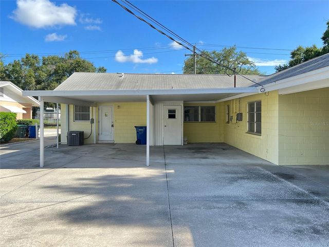 696 AVENUE C SE, Winter Haven, FL 33880