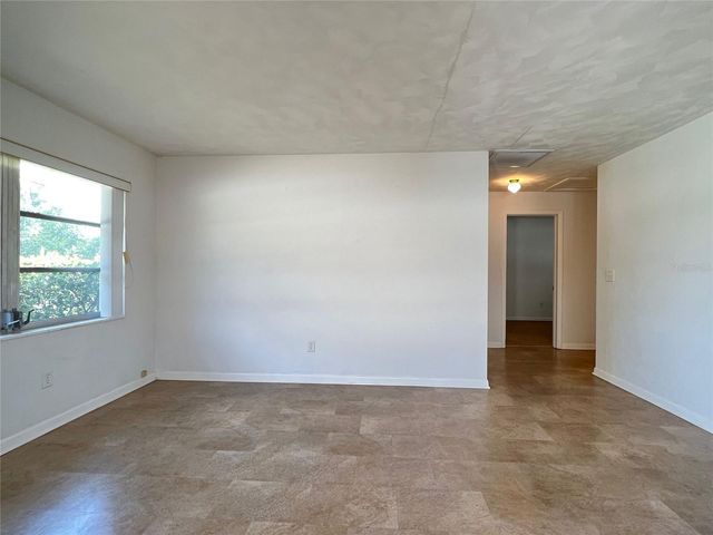 696 AVENUE C SE, Winter Haven, FL 33880