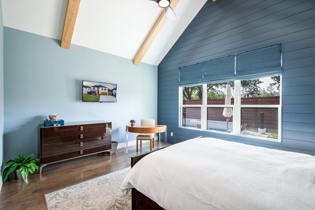 2093 Holt Way, Grapevine, TX 76051