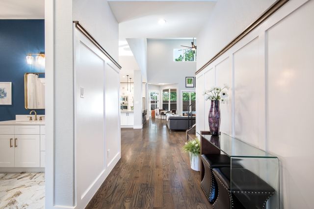 2093 Holt Way, Grapevine, TX 76051