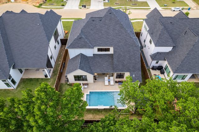 2093 Holt Way, Grapevine, TX 76051