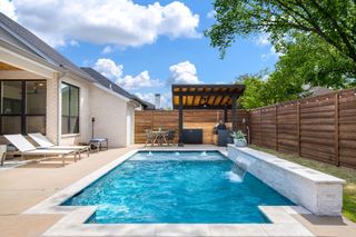 2093 Holt Way, Grapevine, TX 76051