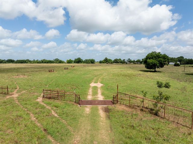 6550 Gibbs Creek Road, Chappell Hill, TX 77426