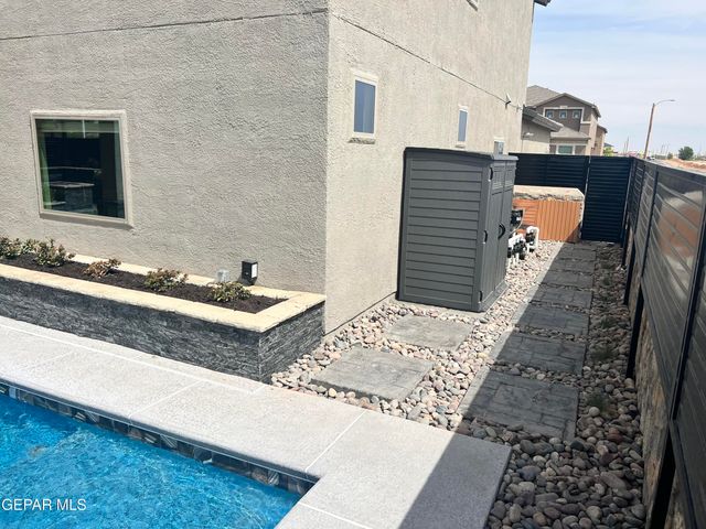 12598 CLOCKER, El Paso, TX 79928