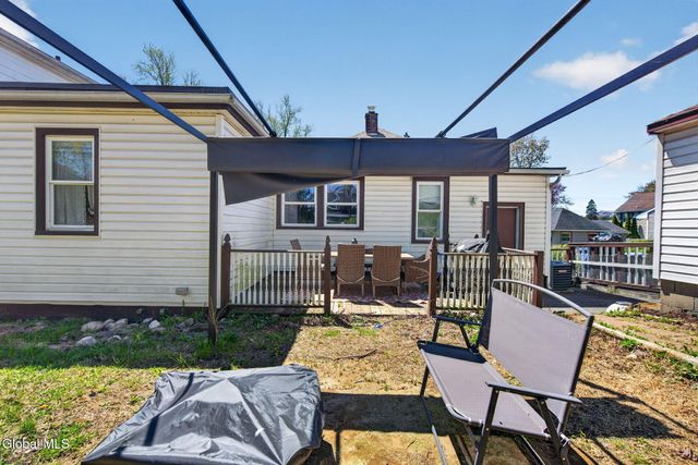 55 Pleasantview Avenue, Albany, NY 12203