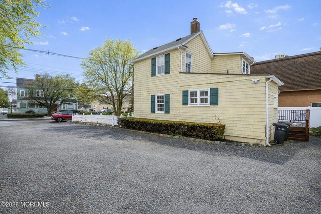 13 W River Road, Rumson, NJ 07760