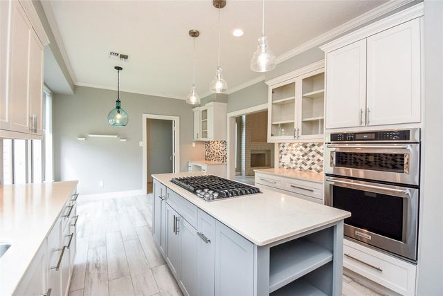 755 Last Arrow Drive, Houston, TX 77079