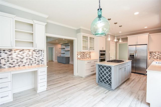 755 Last Arrow Drive, Houston, TX 77079