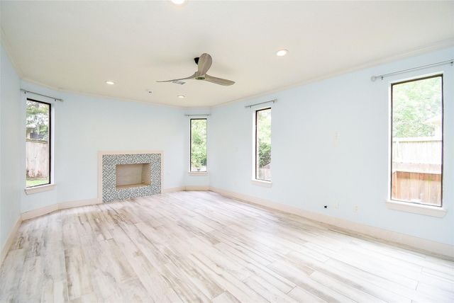 755 Last Arrow Drive, Houston, TX 77079