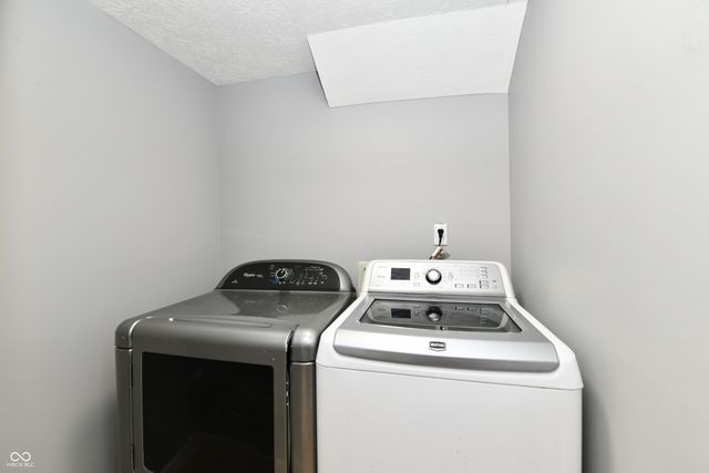 11537 Glenn Abbey Lane, Indianapolis, IN 46235