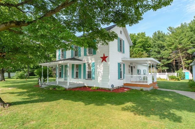 59418 65th Street, Hartford, MI 49057