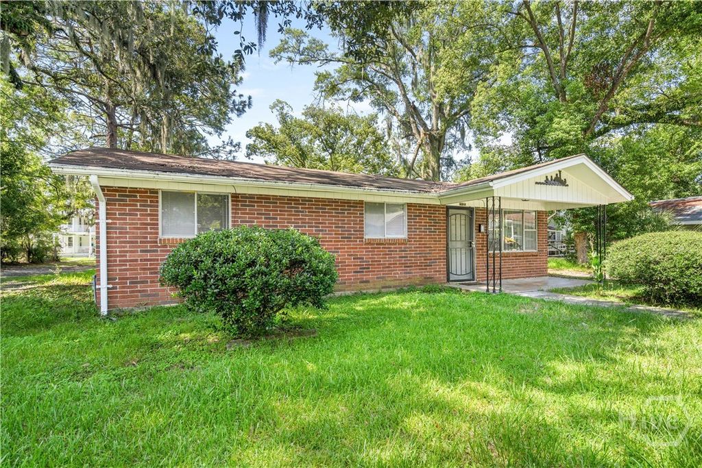Image 1 of property listing at 1135 Collins Street, Savannah, GA 31404