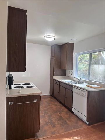 26351 Oak Plain Drive D, Newhall, CA 91321