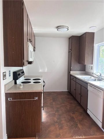 26351 Oak Plain Drive D, Newhall, CA 91321