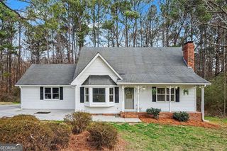 3855 Laurel Falls Drive, Snellville, GA 30039