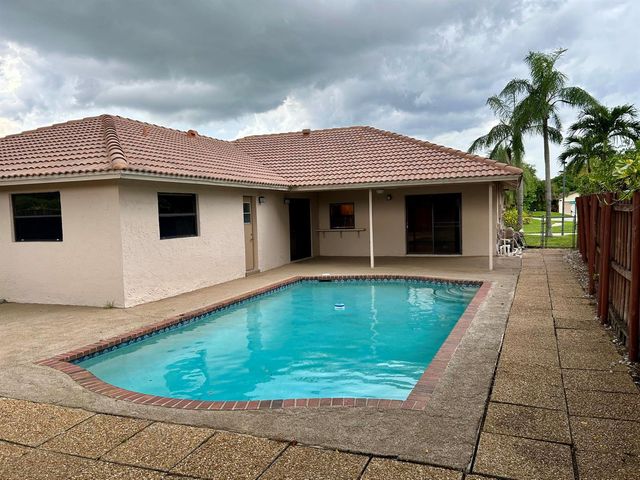 6162 AMBERWOODS Drive, Boca Raton, FL 33433