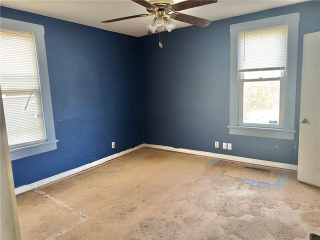 2815 Washington Avenue, Parsons, KS 67357