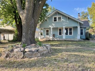 2815 Washington Avenue, Parsons, KS 67357