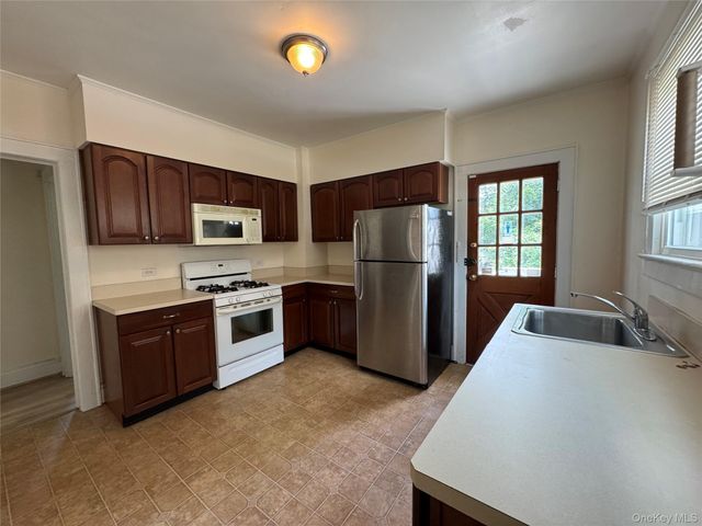 28 Sound Beach Avenue, Bayville, NY 11709
