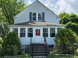 28 Sound Beach Avenue, Bayville, NY 11709