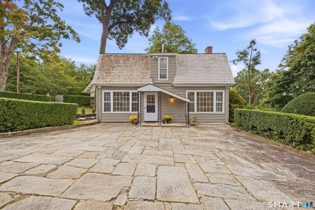 217 Ocean Drive West, Stamford, CT 06902