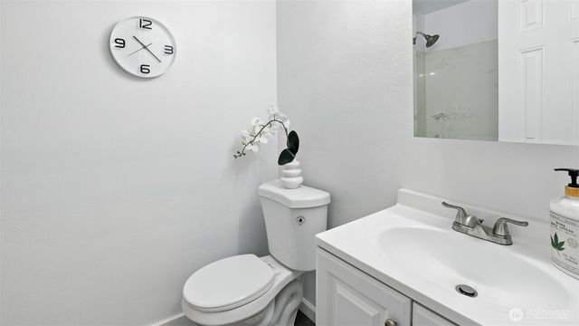 21213 122nd Place SE, Kent, WA 98031
