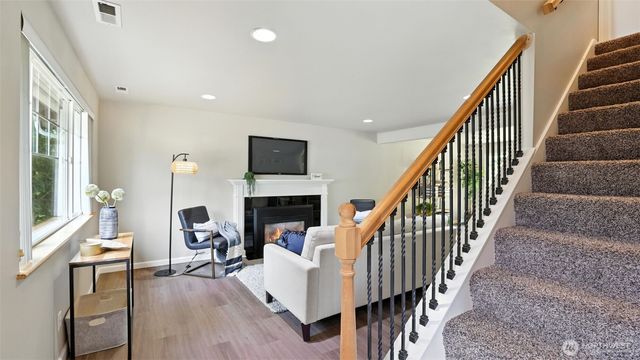 21213 122nd Place SE, Kent, WA 98031