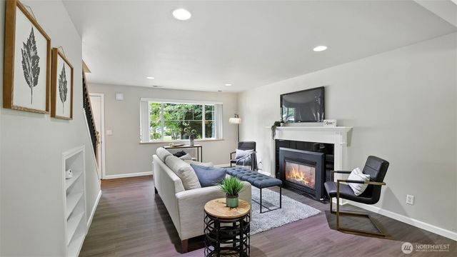21213 122nd Place SE, Kent, WA 98031