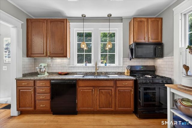 28 Thornton Street, Hamden, CT 06517