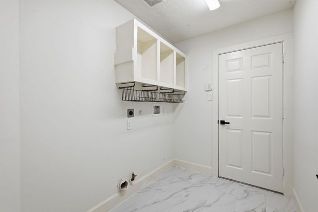 4634 Brazos Bend Drive, Missouri City, TX 77459