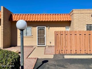 825 S Pantano Parkway, Tucson, AZ 85710