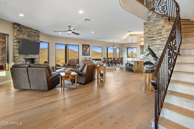 37300 N SCHOOL HOUSE Road, Cave Creek, AZ 85331