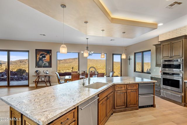 37300 N SCHOOL HOUSE Road, Cave Creek, AZ 85331