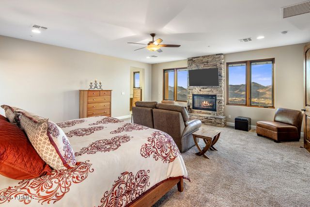 37300 N SCHOOL HOUSE Road, Cave Creek, AZ 85331