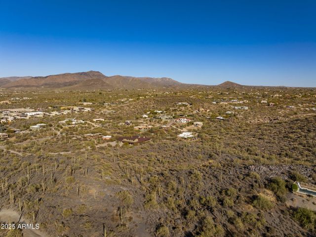 37300 N SCHOOL HOUSE Road, Cave Creek, AZ 85331