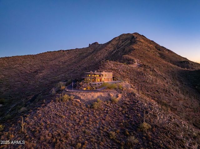 37300 N SCHOOL HOUSE Road, Cave Creek, AZ 85331