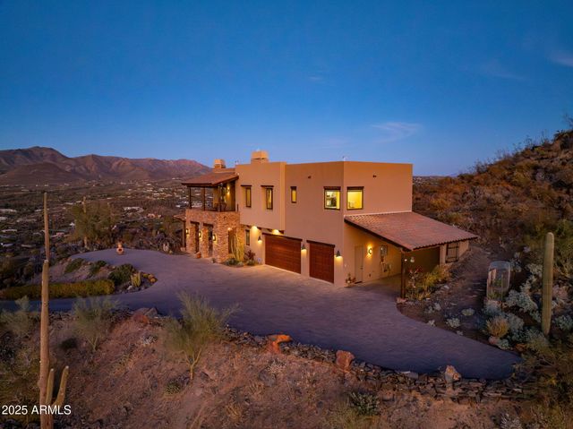 37300 N SCHOOL HOUSE Road, Cave Creek, AZ 85331