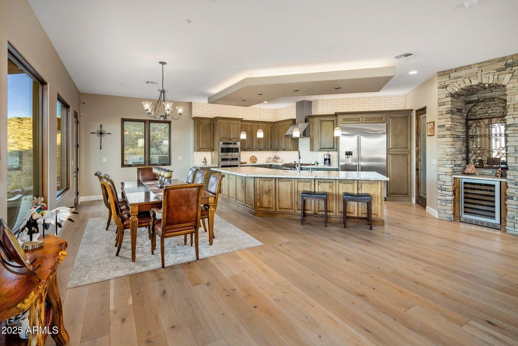 Image 25 of property listing at 37300 N SCHOOL HOUSE Road, Cave Creek, AZ 85331