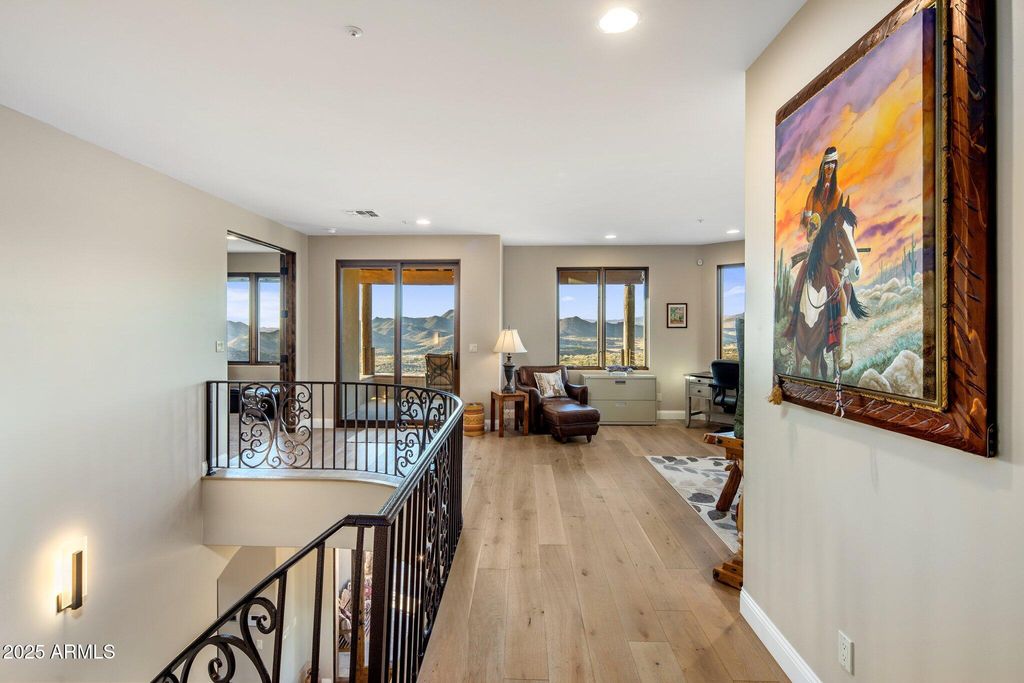 Image 33 of property listing at 37300 N SCHOOL HOUSE Road, Cave Creek, AZ 85331